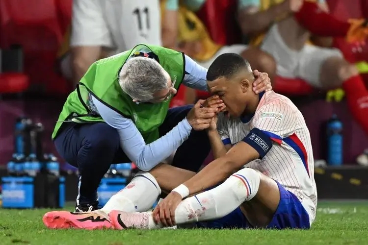 球迷们迫不及待地期待着下一场比赛